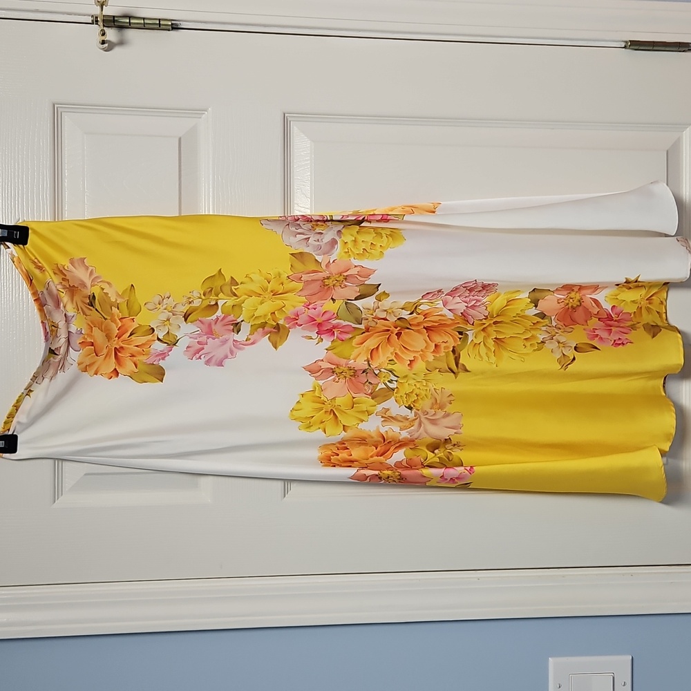 ANTONIO MELANI A-line Satin Skirt: White/Yellow Floral: Size- 2 SEE DETAILS